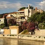 Jadrana Appartamento Rab Town